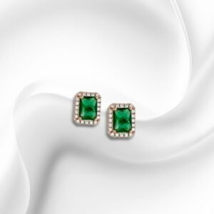 Emerald green stud earring
